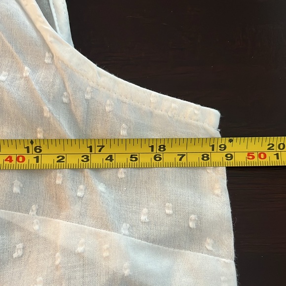 Izod Sleeveless Shirt - Picture 4 of 8